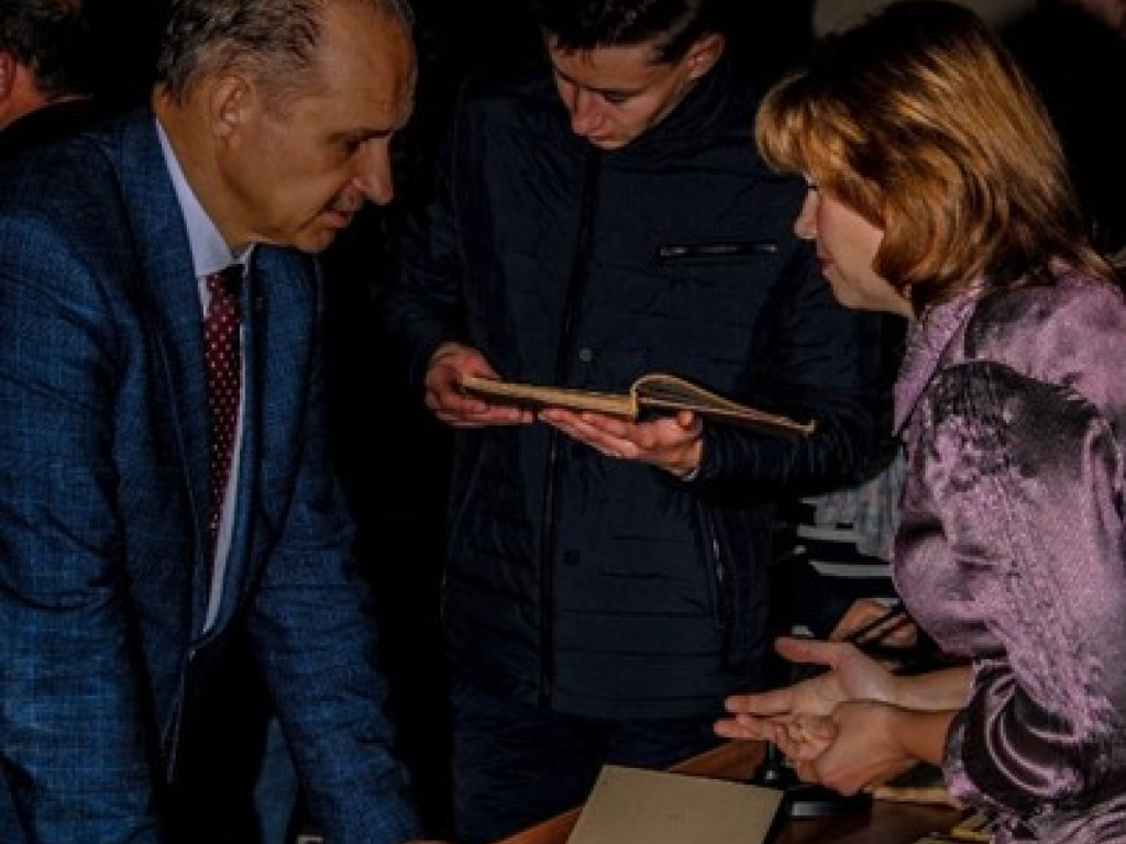 Заходи до 100-ліття академії